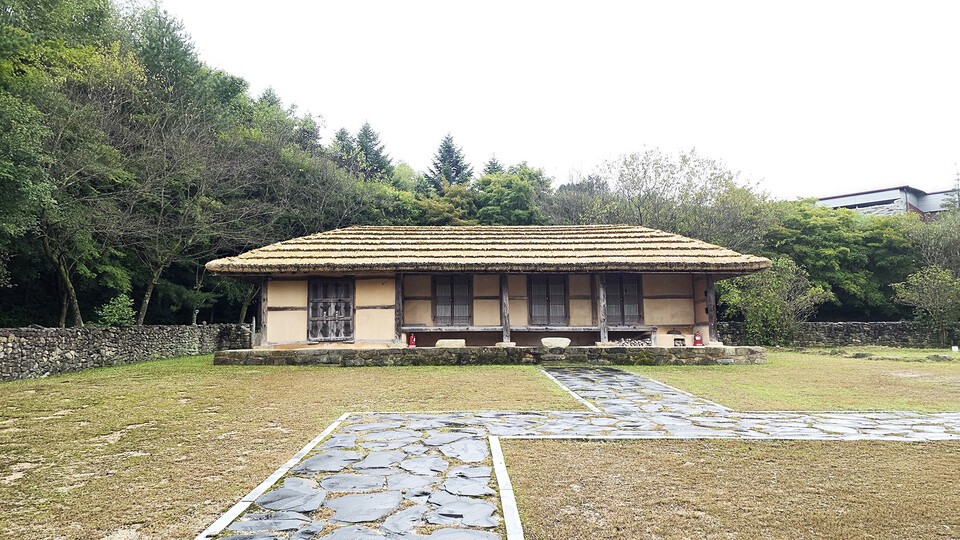 복원된 논개 생가