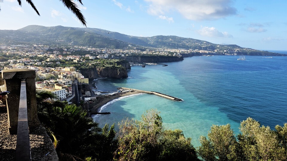 지중해 ‘낭만 크루즈’ 대장정…아침에 눈 뜨면 신세계 펼쳐져
