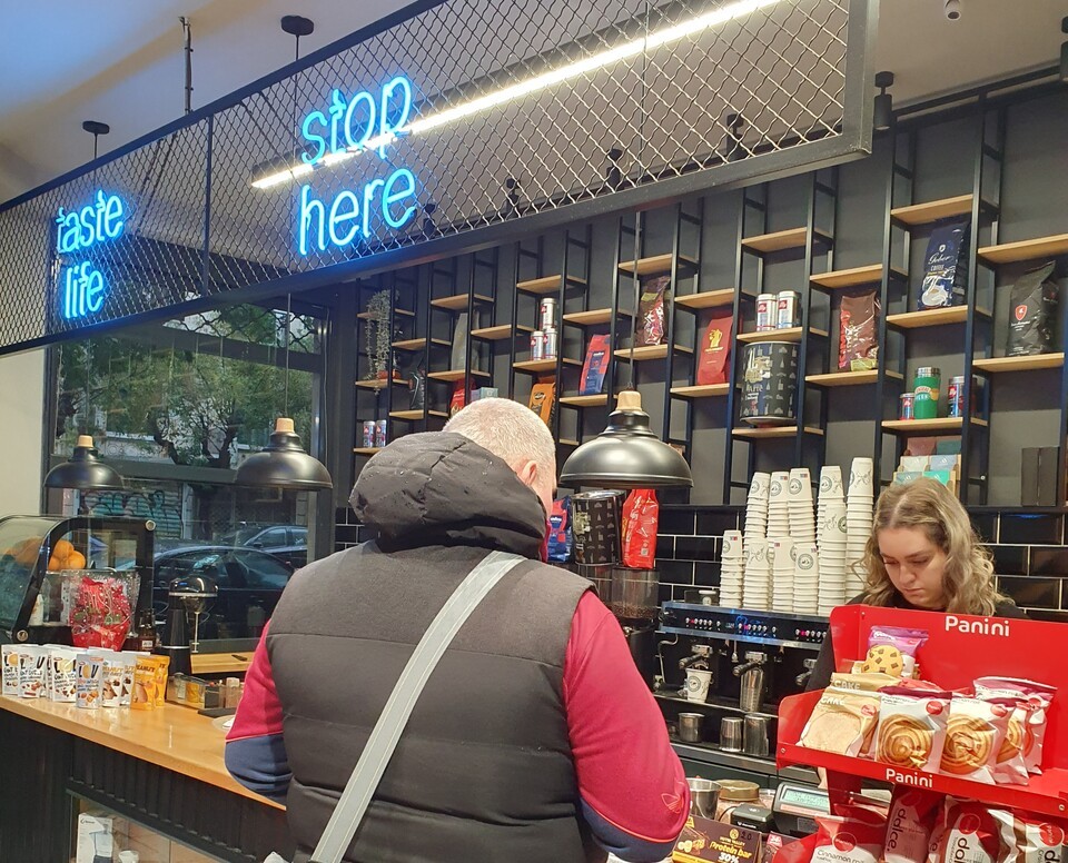 큰 기쁨 한두 번보다 ‘싸게 먹히는 행복’ 자주!