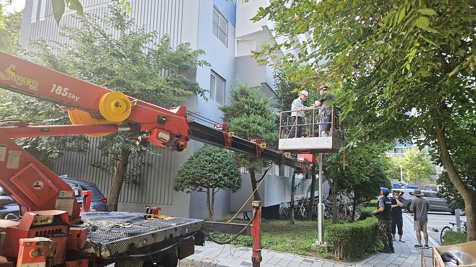 탄현마을9단지일신건영 외등 작업