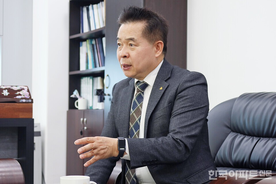 하원선 대한주택관리사협회장