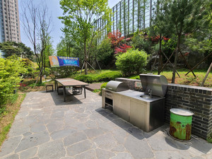 [아파트 NEW 트렌드] “낙원이 따로 없네” 캠핑장 품은 아파트 ‘힐링 속으로’